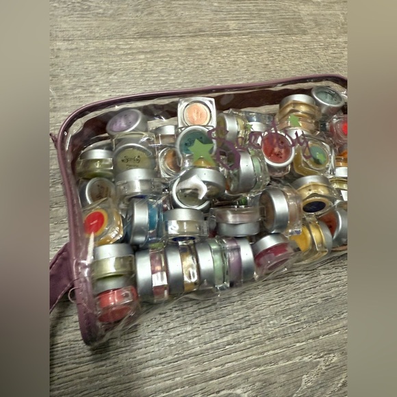 Scentsy Mini Testers & Carry Case - Assorted - Picture 2 of 3